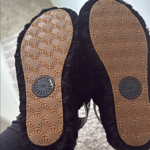 UGG Oh Yea Slide Black Fluffy Sandals with Logo Strap - Picture 3 of 6